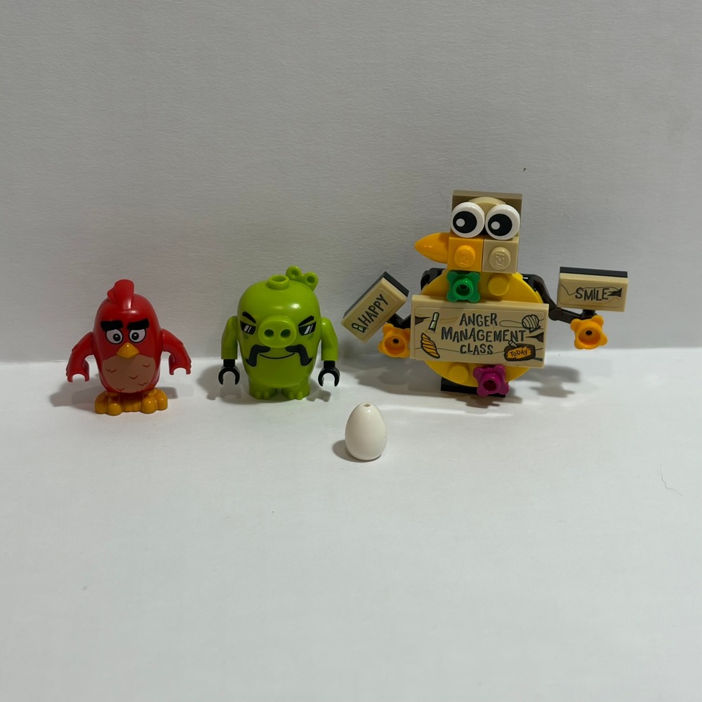 LEGO Angry Birds Minifigure Lot Red Green Pig Egg Anger Management Class